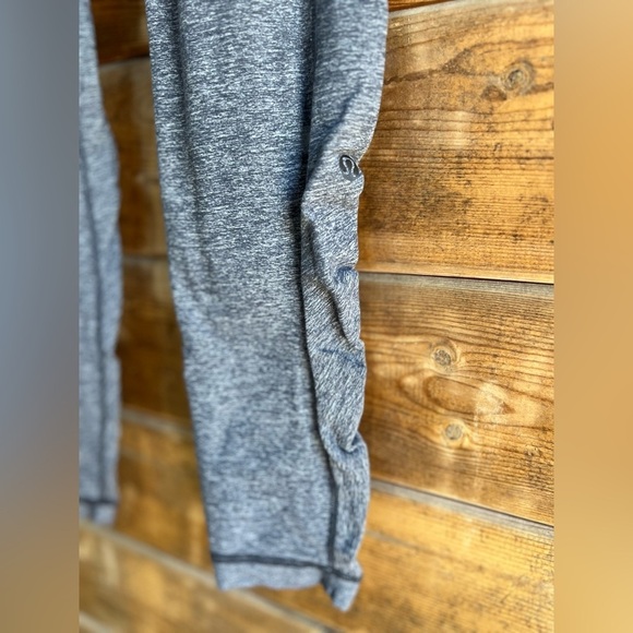 Lululemon Fold-Over Waist Yoga Leggings — Sz 4 — Heathered Gray — 27” Inseam - Picture 4 of 7